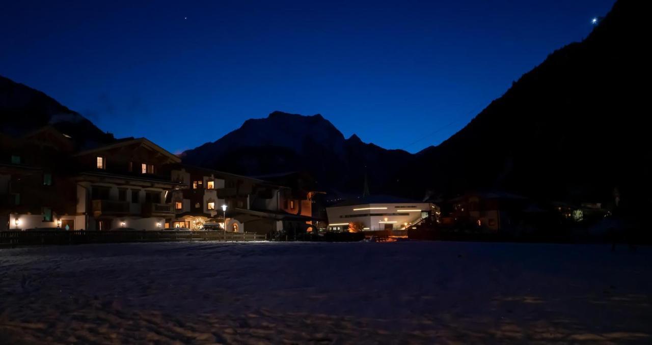 Apart Manuel Mayrhofen Luaran gambar